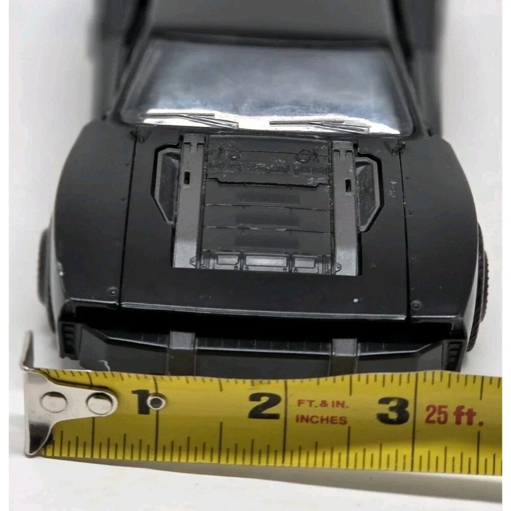 Jada Toys 2022 The Batman Batmobile 1:24 Diecast Model Car Matte Black Loose